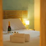 Bed & Breakfast Romerooms 4*