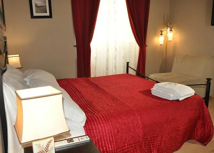 Romerooms 4* Рим