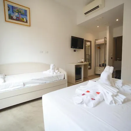 Romerooms Bed & Breakfast