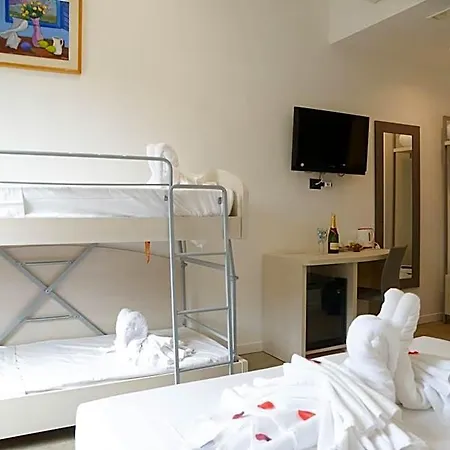 Romerooms 4*