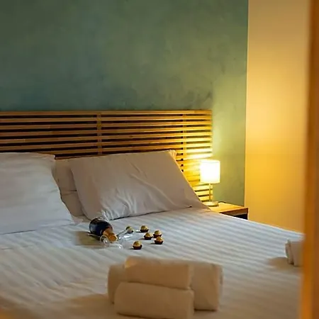 Alojamento de Acomodação e Pequeno-almoço Romerooms 4*