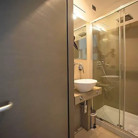 Romerooms Alojamento de Acomodação e Pequeno-almoço 4*