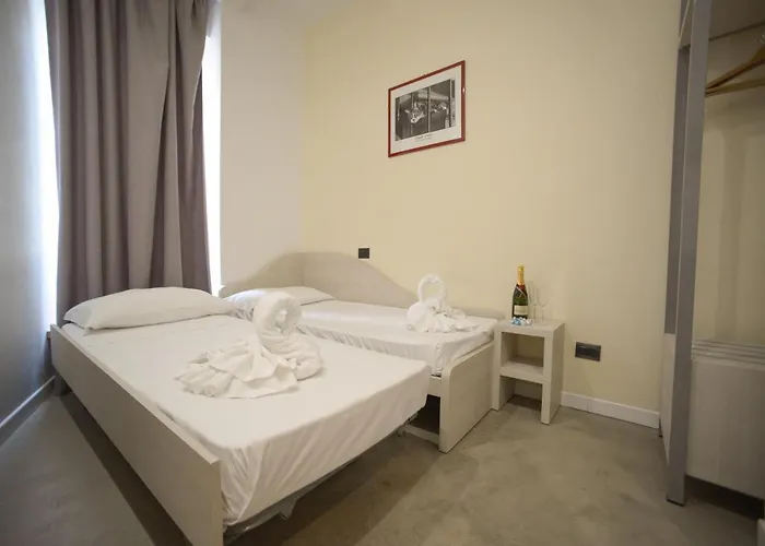 Romerooms Bed & Breakfast 4*