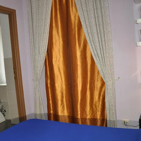 Bed & Breakfast Romerooms Rome